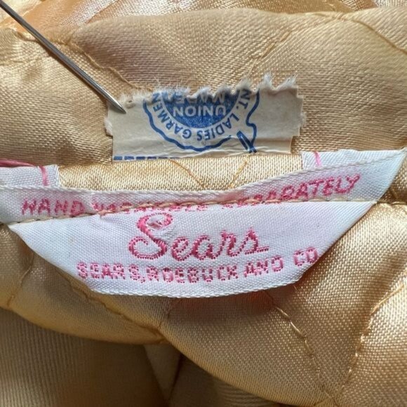 Vintage Sears Gold Quilted Robe - Picture 5 of 6